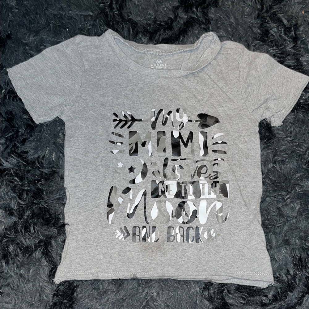 Stylish Gray Kids Tee with Graphic Print